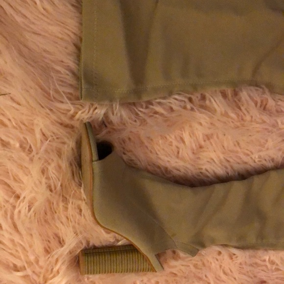 Open toe thigh high boots - Picture 2 of 3